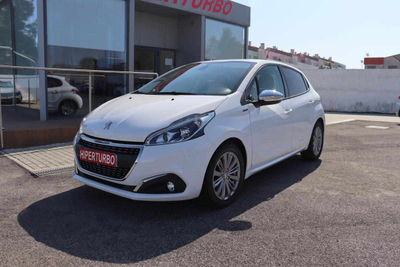 Peugeot 208 1.2 PureTech, 81 CV