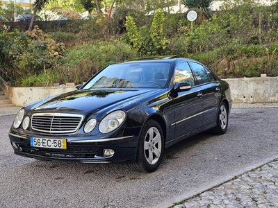 Mercedes Classe E E 220 CDi Avantgarde Aut.