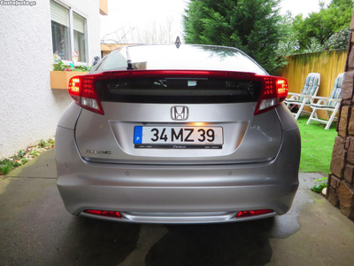 Honda Civic IX 1.4 i-VTEC Sport / 1 dono