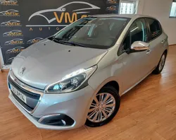 Peugeot 208 1.2 82 CV STYLE Nacional SÓ 83.000 kms 2018