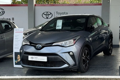 Toyota C-HR 1.8 Hybrid Square Collection