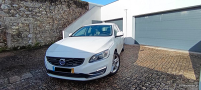 Volvo V60 D6 Plug-In