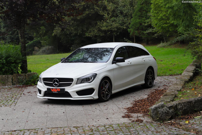 Mercedes-Benz CLA 220 AMG