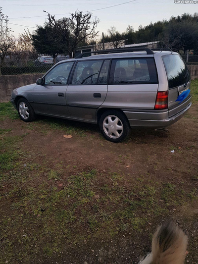 Opel Astra caravan