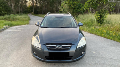 Kia Ceed IMPECÁVEL TOP Super economico AC