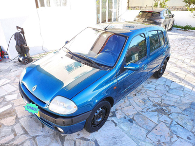 Renault Clio 1.2