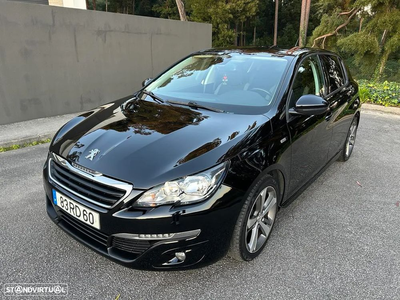 Peugeot 308 1.6 BlueHDi Style J17