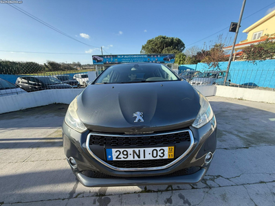 Peugeot 208 1.2 VTi Active