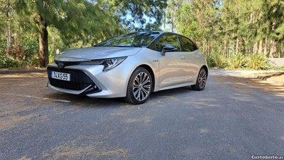 Toyota Corolla HB 1.8 Hybrid Square Collection (nacional)