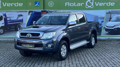 Toyota Hilux 3.0 D-4D 4WD CD Tracker EP