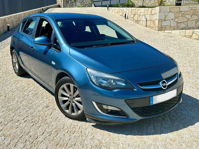 Opel Astra J