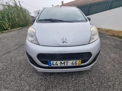 Peugeot 107 active