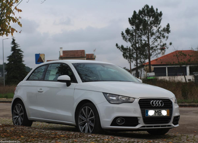 Audi A1 Spor 1.6 Tdi 174Mil c/Garantia