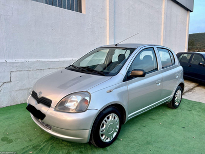 Toyota Yaris 1.0Vvti