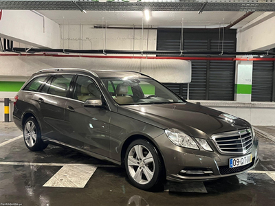 Mercedes-Benz E 220 Blue EFF