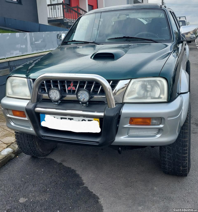 Mitsubishi L200 4 4