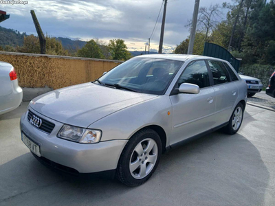 Audi A3 1.9 TDI ESTIMADO AC