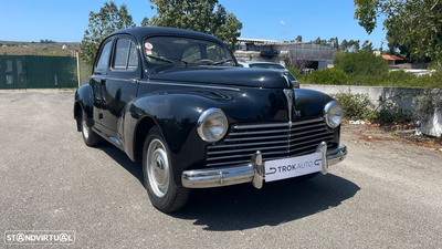 Peugeot 203