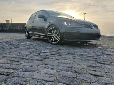 VW Golf GTD