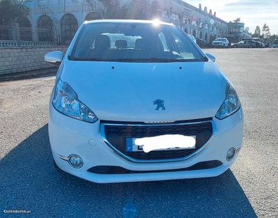 Peugeot 208 1.6 HDI