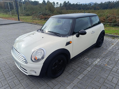 MINI Cooper 1.6d