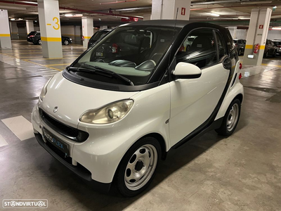 Smart ForTwo Coupé 1.0 mhd Pure 61