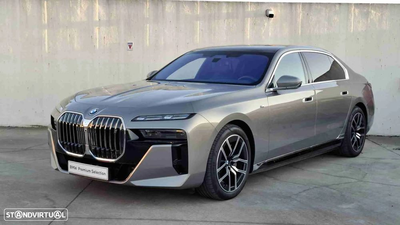 BMW i7