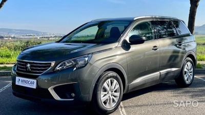 Peugeot 5008 1.2 PureTech Active de 2019