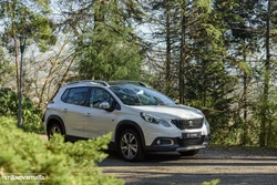 Peugeot 2008 1.2 PureTech Crossway