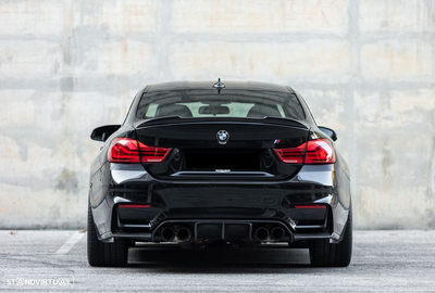 BMW M4 CS