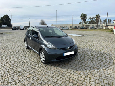 Toyota Aygo Imaculado 1.0 gasolina NOVO