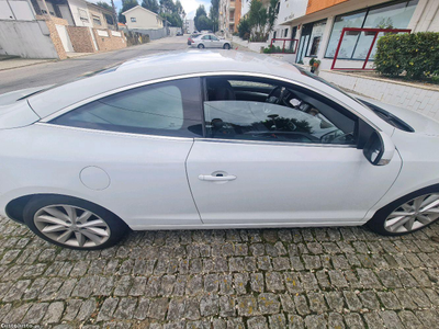 Renault Laguna coupe 175cvs 4 control