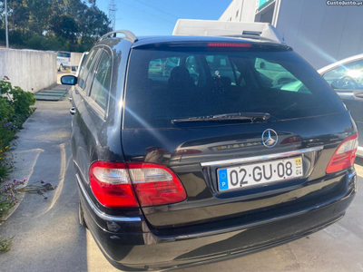 Mercedes-Benz E 220 E 220 Cdi (211206)