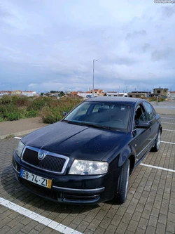 Skoda Superb ligeiro de passageiros