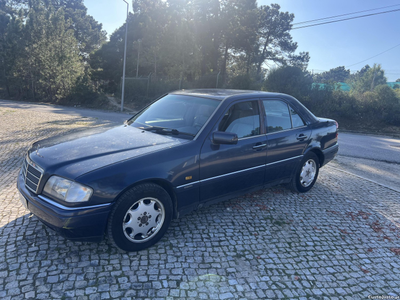 Mercedes-Benz C 180 C180 Elegance