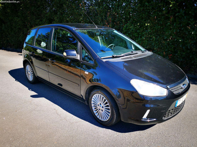 Ford C-Max Titanium