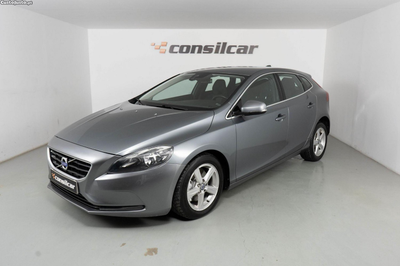 Volvo V40 1.6 D2 Momentum Powershift