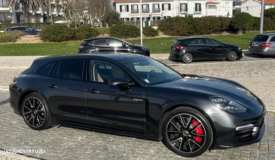 Porsche Panamera Sport Turismo 4S E-Hybrid