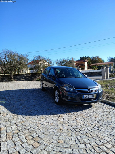 Opel Astra Ctdi