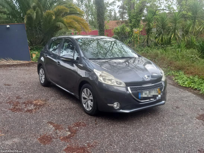 Peugeot 208 1.4hdi active