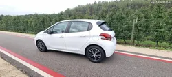 Peugeot 208 1,6 HDI 75CV