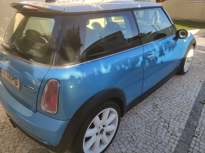 MINI Cooper Cooper S