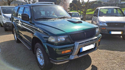 Mitsubishi Pajero Sport 2.5 TD GLS