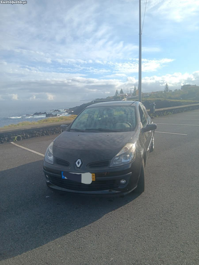 Renault Clio 1.2 gasolina 75 cv