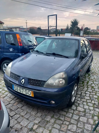 Renault Clio 2 Versão 1.2 Gasolina