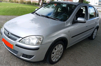 Opel Corsa 1.3CDTI 2005/Excelente motor/Bonito/Estimado/Revisão realizada