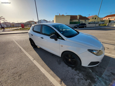 Seat Ibiza 1.6Tdi 90cv