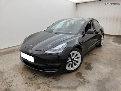 Tesla Model 3 Long-Range Dual Motor AWD