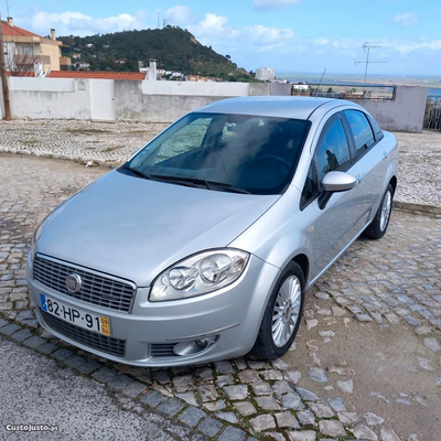 Fiat Linea Sedan