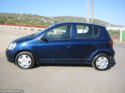 Toyota Yaris 1.0 VVTI GASOLINA ANO 2004 ECONOMICO